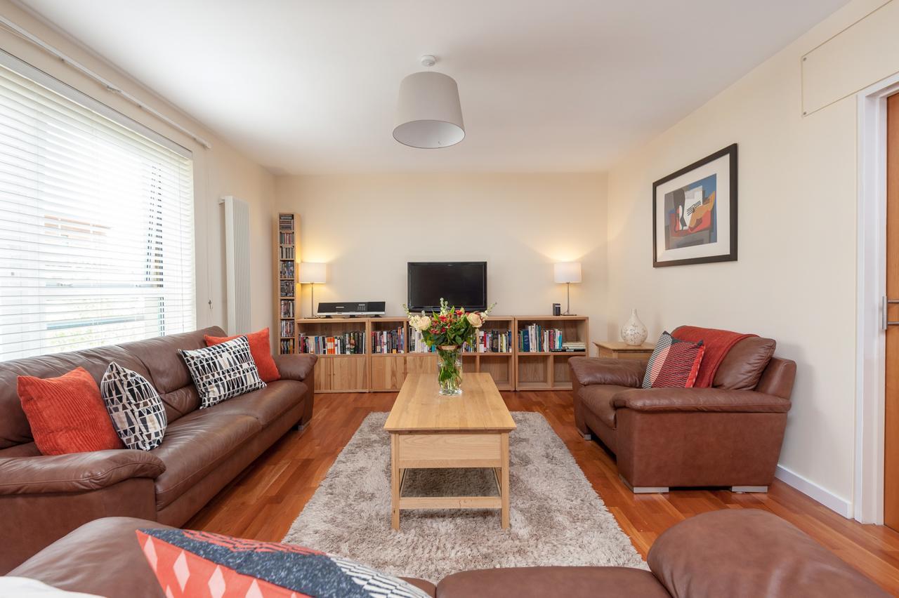 The Holyrood Road Residence Edinburgh Phòng bức ảnh