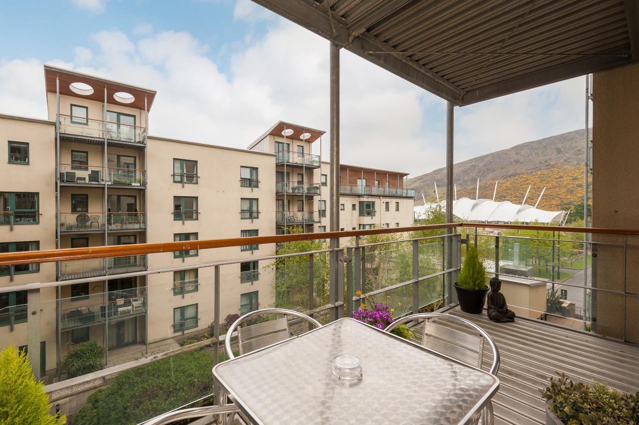 The Holyrood Road Residence Edinburgh Phòng bức ảnh
